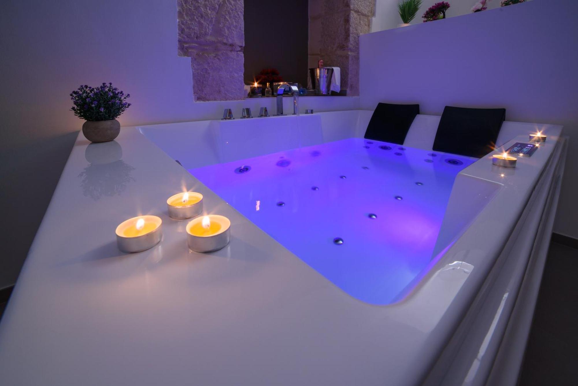Le Puglie Luxury Apartments Molfetta Bagian luar foto